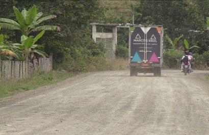 Vía a Chirijos sigue sin asfalto tras años de obras paradas y promesas incumplidas