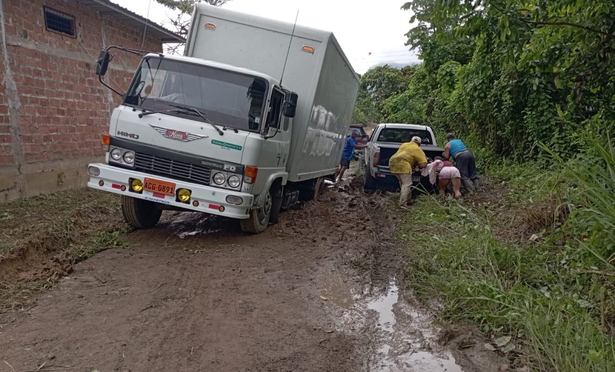 Vías rurales se destruyen, mientras la prefectura espera recursos del Gobierno