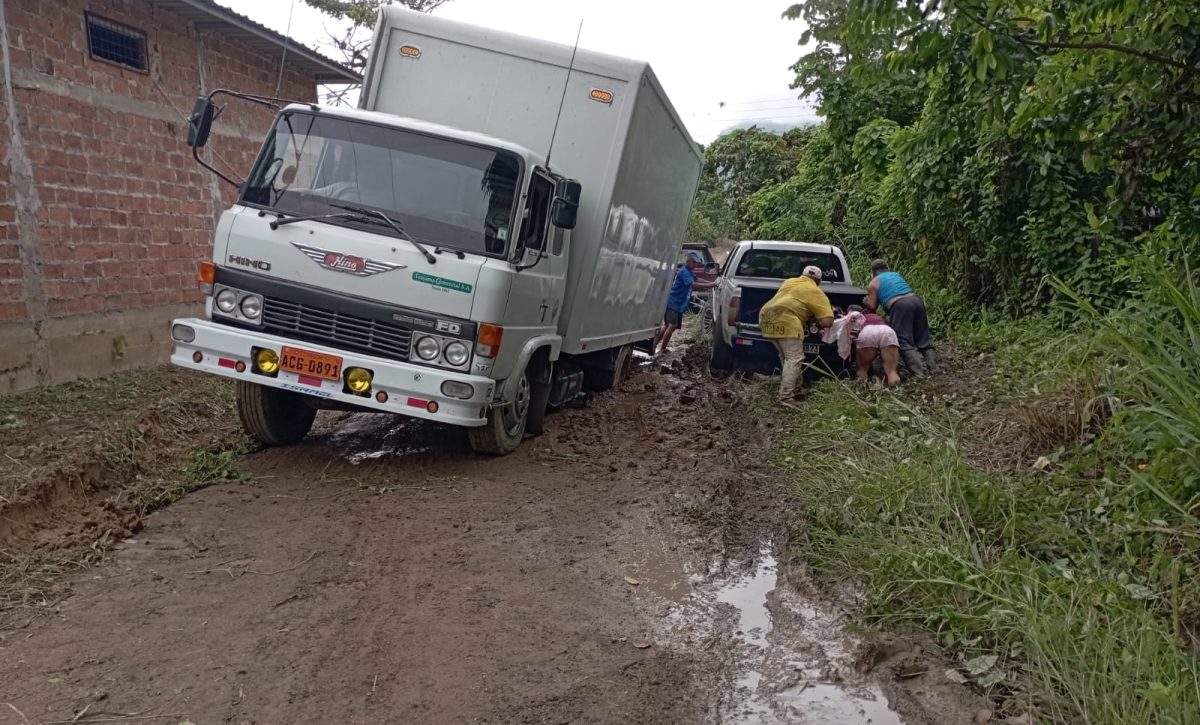 Vías rurales se destruyen, mientras la prefectura espera recursos del Gobierno