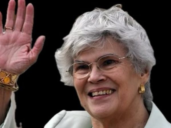 Violeta Barrios de Chamorro, primera mujer presidenta en Latinoamérica, falleció a los 95 años tras una larga enfermedad. (X).