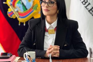 Viviana Veloz, coordinadora de la bancada Revolución Ciudadana (RC). FOTO: vivianavelozec (Instagram).