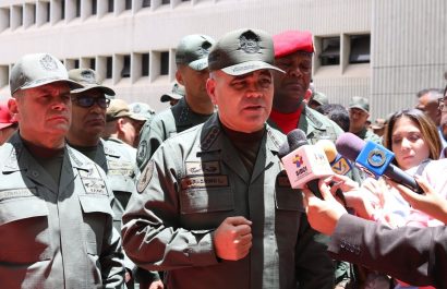 Vladimir Padrino acusa a Guyana y Trinidad de “prestarse al juego” de Estados Unidos en medio de tensiones en el Caribe