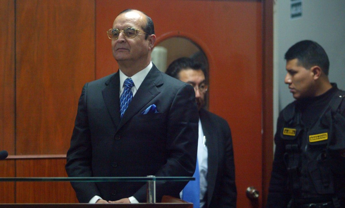 Vladimiro Montesinos, el gran conspirador peruano que paga con cárcel sus delitos y saldrá libre el próximo año.