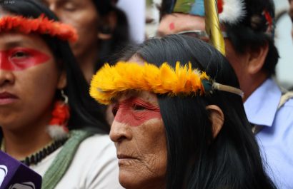 Waoranis exigen a candidatos a la presidencia de Ecuador proteger el Yasuní.
