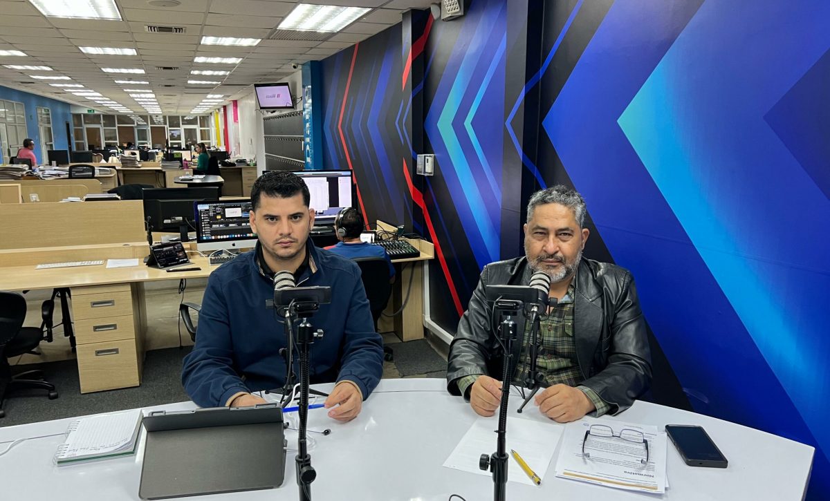 Washington Macías, presidente del Colegio de Médicos de Manabí tras denuncias de fraude de médicos ecuatorianos en Argentina