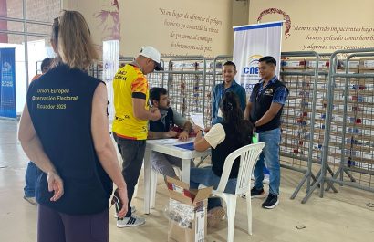 El escrutinio en Manabí se realiza bajo estricta vigilancia de observadores internacionales, nacionales y delegados políticos.