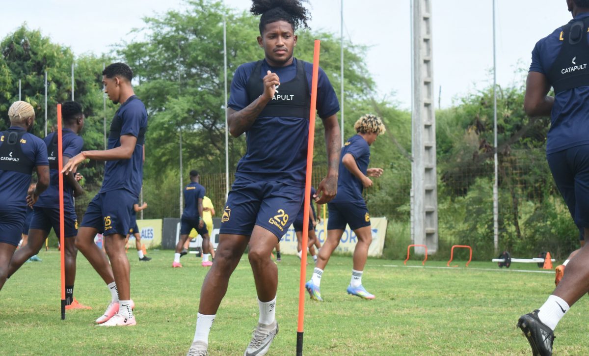 El jugador Hancel Batalla sería titular ante Macará.