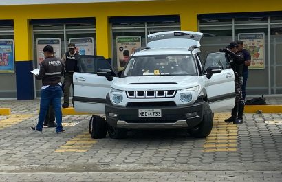 Montecristi: crimen a tiros en parqueadero de supermercado deja una víctima fatal