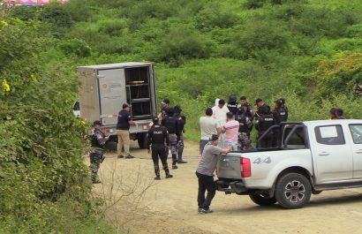 Los cuerpos fueron hallados en el ingreso a la playa La Tiñosa en Manta.