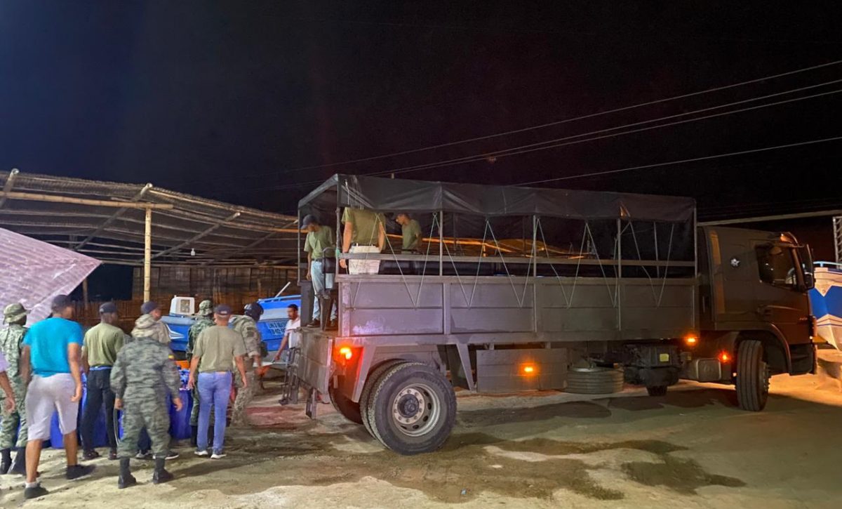 Armada del Ecuador incauta 2.250 galones de gasolina en operativo contra crimen organizado