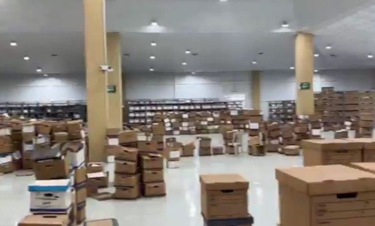 Cada mes, equipos de última generación procesan cerca de 2 millones de documentos de Guayaquil.