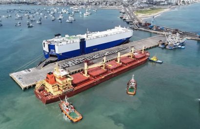 MS ELSABETH C, un granelero que se ha convertido en el buque de mayor calado (13,07 metros) en arribar al Puerto de Manta.