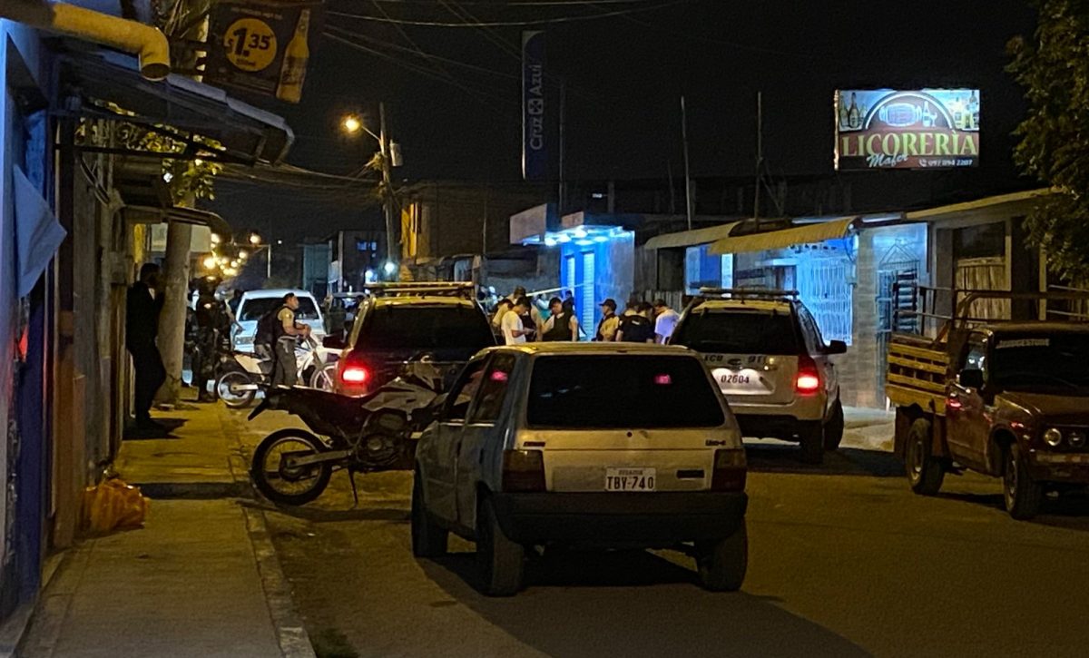 Un comerciante fue asesinado mientras atendía su negocio la noche del Día del Padre en Montecristi.