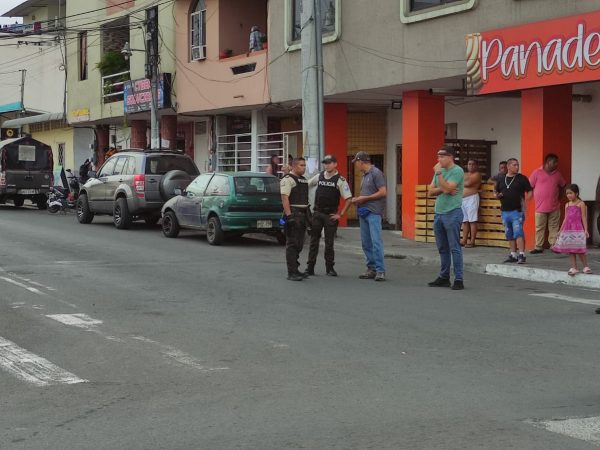 En Manta, los robos tipo sacapintas siguen ocurriendo en zonas comerciales y cercanas a bancos, según reportes oficiales.