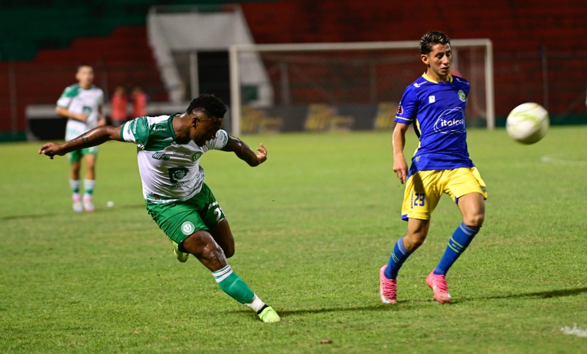 El “Cuco” Angulo marcó y Liga de Portoviejo está en semifinales del Torneo de Ascenso