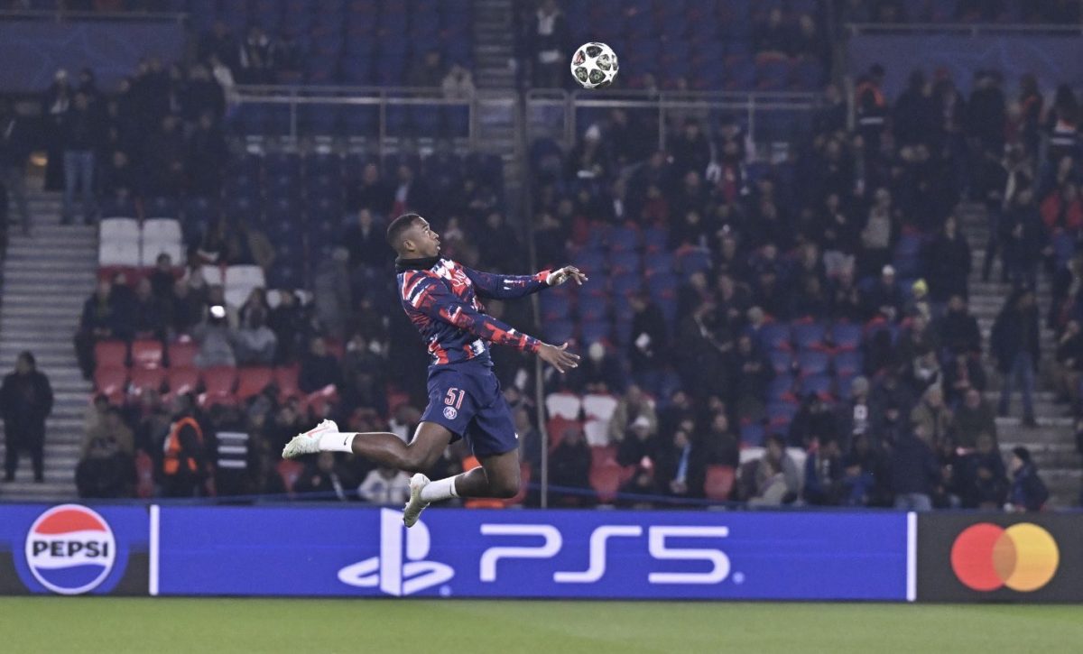 Willian Pacho se ha consolidado como pieza clave del sistema defensivo del PSG