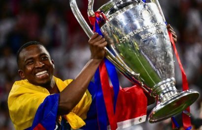 Willian Pacho, del París Saint-Germain (PSG), se convirtió en el primer jugador ecuatoriano en ganar la UEFA Champions League