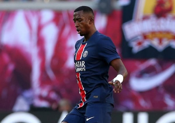 Willian Pacho, elegido la 'Sorpresa' de la Temporada 20242025 por la Ligue 1