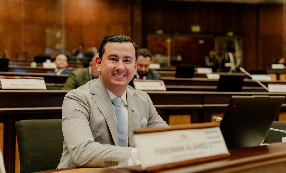 Xavier Jordán revela detalles de la conexión de Ferdinan Álvarez con supuesta red de corrupción en el Hospital Teodoro Maldonado Carbo