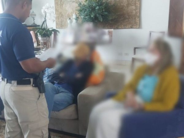 Xavier Macías Carmigniani y María Patiño Herdoíza, procesados en el caso Sinohydro