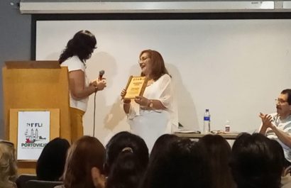 Ximena Mendoza es licenciada en Trabajo Social y autora de varios poemarios reconocidos en el ámbito nacional.