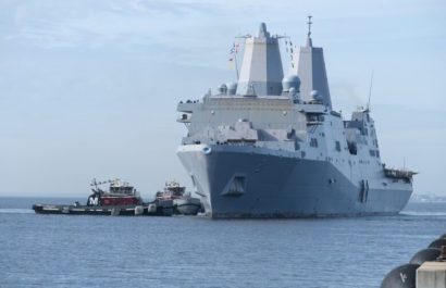 Estados Unidos ha desplegado portaviones, un submarido y más de 4 mil soldados a El Caribe.