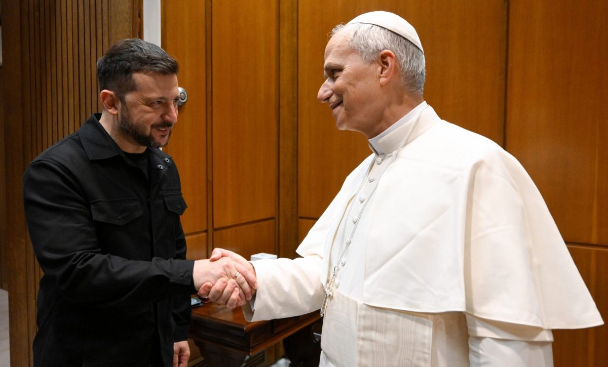 Zelenski se reúne con el papa León y le agradece su oferta para acoger conversaciones de paz para Ucrania