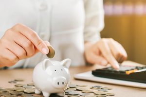 El 22% de Ecuatorianos No Ahorra, Según Estudio de Equifax