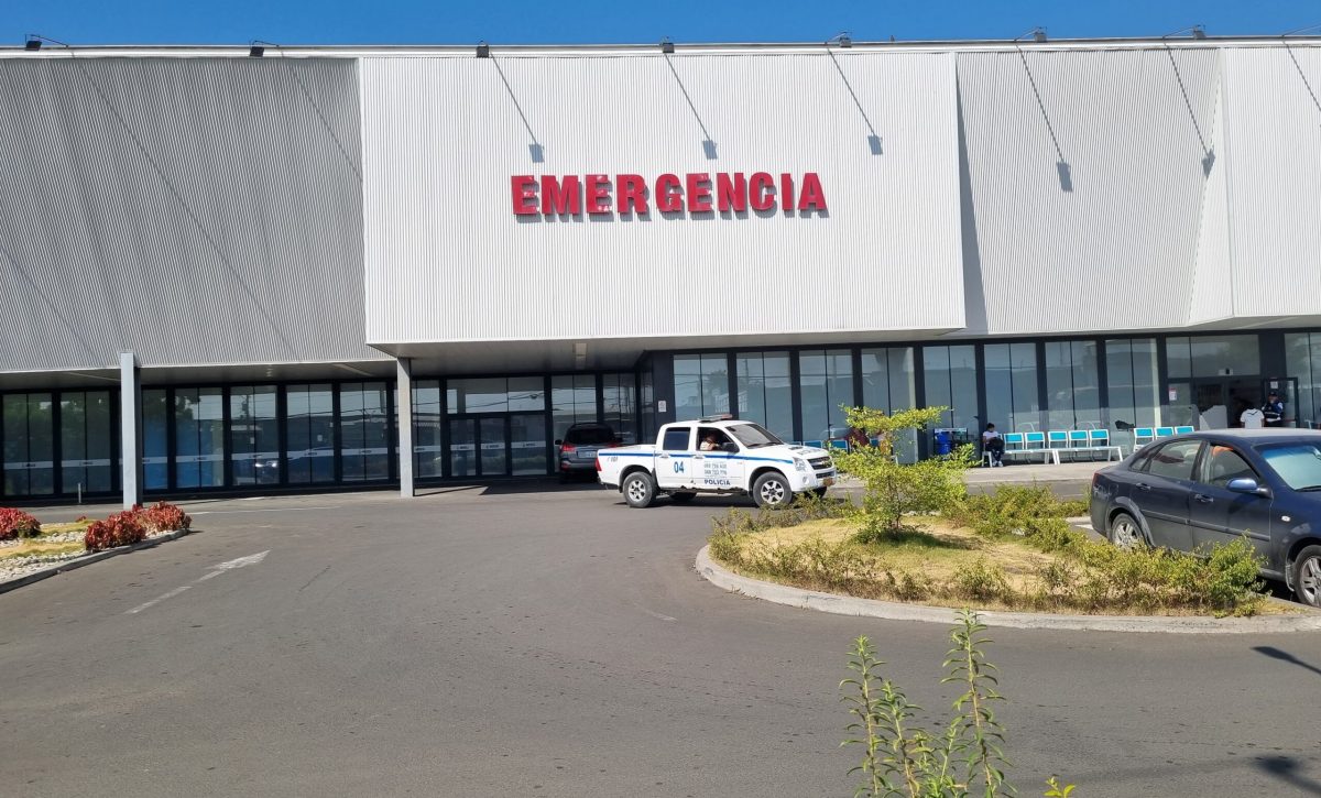 La Policía investiga el atentado contra los agentes de tránsito. Las víctimas están hospitalizadas.