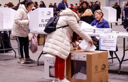 CNE evalúa convocatoria de Daniel Noboa a Asamblea Constituyente sin aval de corte.