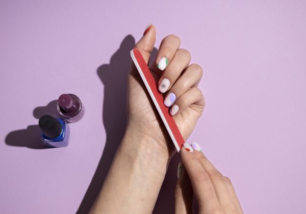 Manicura consciente: cómo arreglarte las uñas beneficia tu bienestar emocional