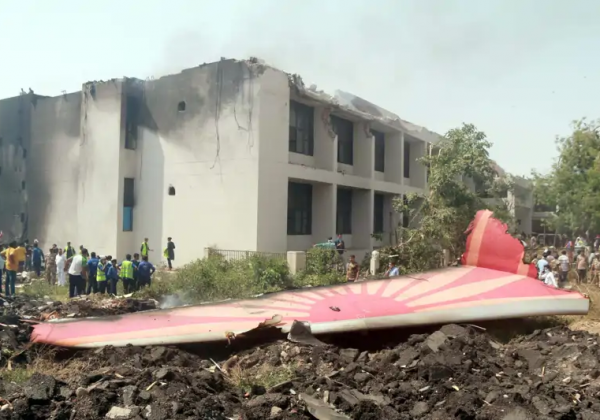 Tragedia aérea en India: confirman más de 200 muertos y un único sobreviviente