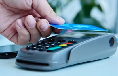 Diferir pagos a 3, 6 o 12 meses es una práctica común para adquirir bienes o servicios.