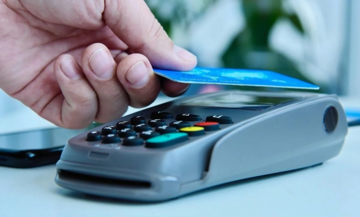Diferir pagos a 3, 6 o 12 meses es una práctica común para adquirir bienes o servicios.