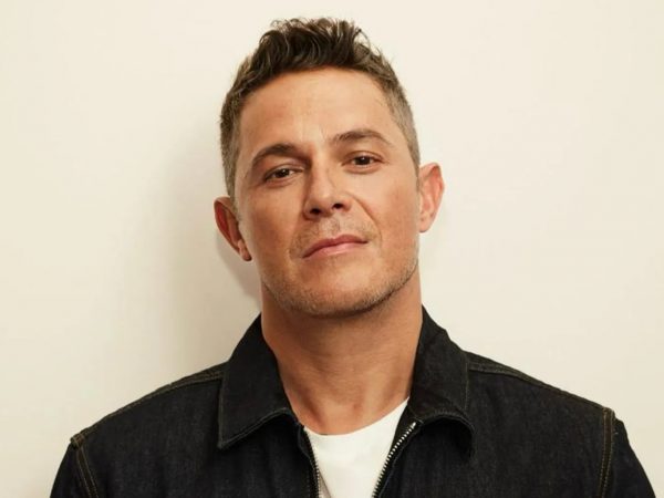 Alejandro Sanz revela que sus errores construyeron su éxito, en medio de la preparación de su próximo disco