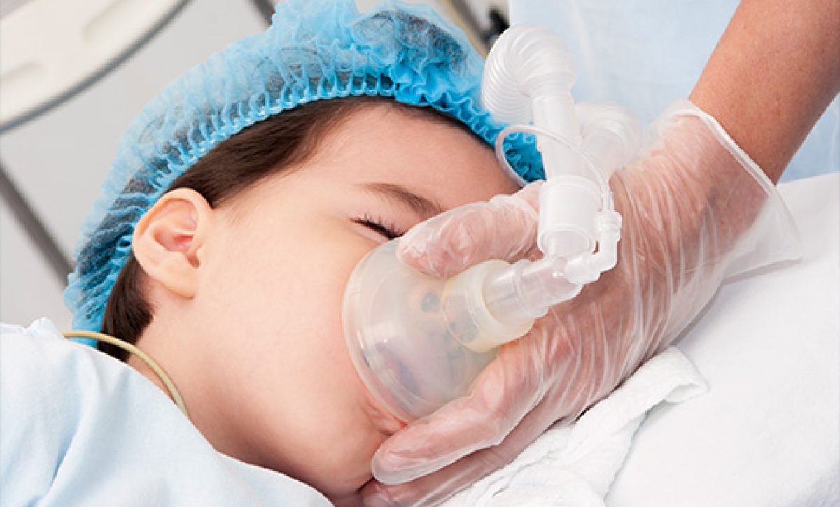 ¿Es segura la anestesia en bebés? Nuevos hallazgos tranquilizan a padres y médicos