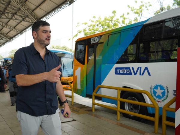 Aquiles Álvarez, alcalde de Guayaquil