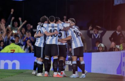 Argentina goleó 4-1 a Brasil y reafirmó su liderato y selló su pase al Mundial 2026