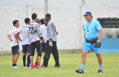 Armando Osma dirigió también al Manta FC durante el 2012 y 2014.