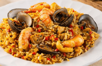 El arroz marinero, una receta emblemática de la cocina costeña de Ecuador
