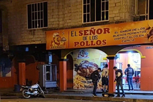Comerciante y cliente asesinados en ataque armado en asadero de pollos