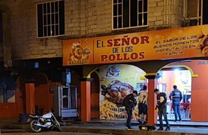Comerciante y cliente asesinados en ataque armado en asadero de pollos