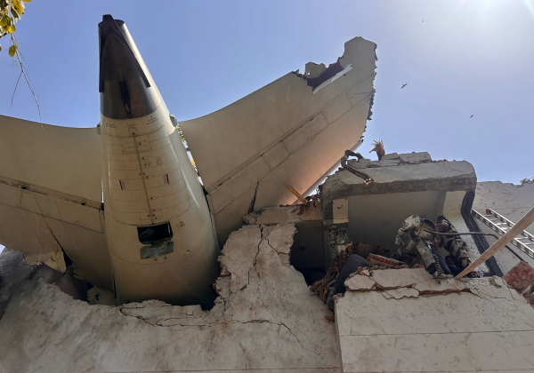 Tragedia aérea en India: se estrella avión con más de 240 personas rumbo a Londres