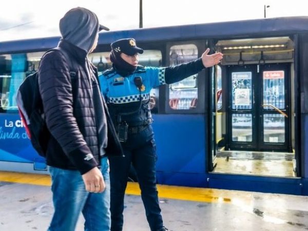 Más de 200 poperativos de seguridad mejoran el Transporte Municipal en Quito