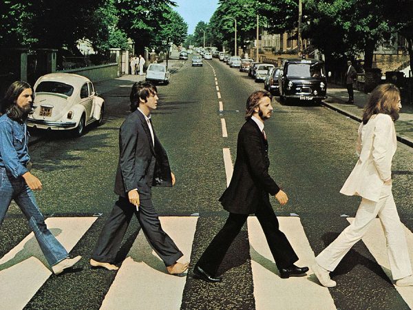 Julia Baird, hermana de John Lennon, arremete: “Las biopics de los Beatles no capturan Liverpool”