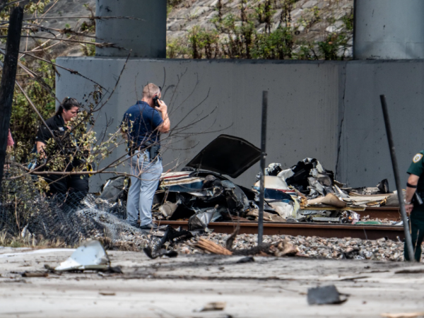 Una avioneta se estrelló en una calle concurrida de Boca Ratón, Florida