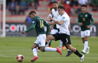 Bolivia y Uruguay empatan sin goles en un duelo intenso en El Alto