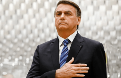 Bolsonaro presenta complicaciones en UCI tras operación por obstrucción intestinal