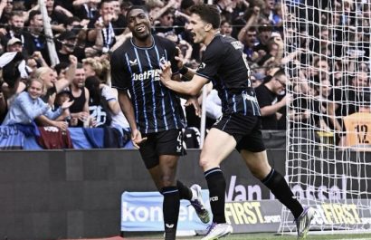 Joel Ordóñez, festeja tras anotar un gol.