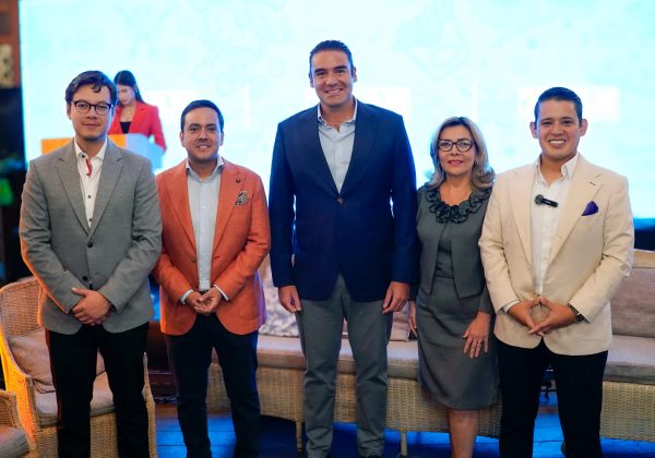 Representantes de varias marcas se unieron para la realización de este evento gastronómico como es el Burger Show.